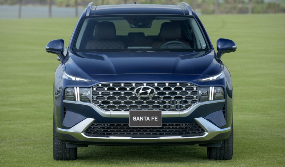 Doanh số xe crossover 5+2: Hyundai Santa Fe không có dấu hiệu hạ nhiệt, Mazda CX-8 tăng mạnh nhờ khuyến mãi