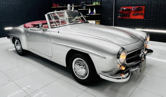 Chủ tịch Trung Nguyên tậu xe mui trần Mercedes-Benz 190 SL chỉ đếm trên đầu ngón tay tại Việt Nam