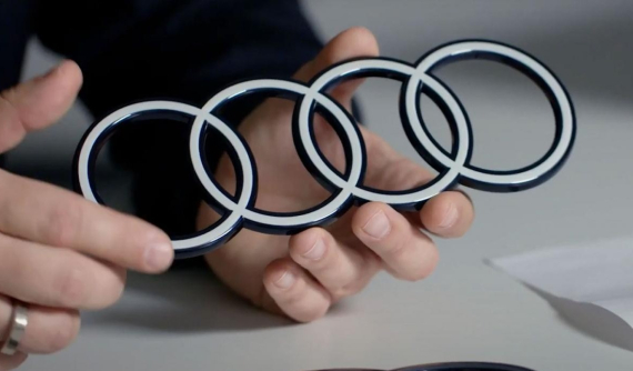 Audi ra mắt logo 2D đen trắng mới, theo đuổi triết lý càng đơn giản càng đẹp
