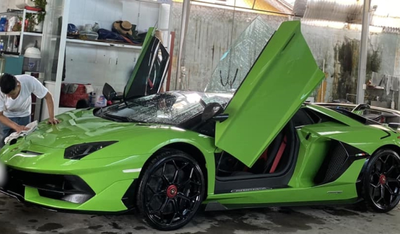 Lamborghini Aventador SVJ Roadster thứ 3 âm thầm xuất hiện tại Việt Nam, đã lăn bánh tại Đà Nẵng