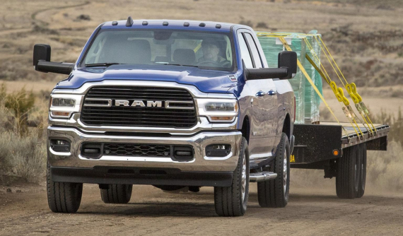 Triệu hồi 280.000 xe Ram vì có nguy cơ cháy nổ