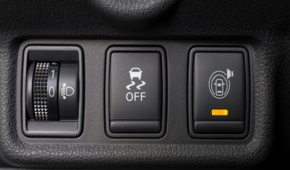 Khi nào nên dùng hệ thống kiểm soát lực kéo (TRC) và khi nào không?