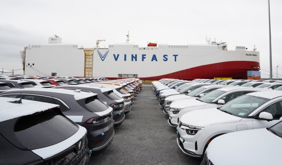 Báo nước ngoài nói gì về việc VinFast xuất khẩu 999 chiếc VF8 sang Mỹ?