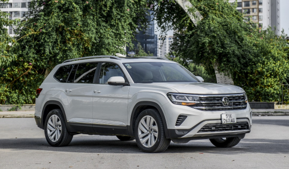 Cặp đôi SUV nhập khẩu Volkswagen Teramont và Touareg cùng nhau tăng giá hàng trăm triệu đồng