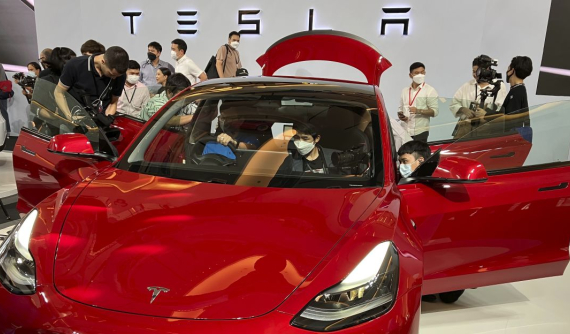Khách hàng Thái Lan đổ xô đặt mua cặp đôi ô tô điện Tesla Model 3 và Model Y