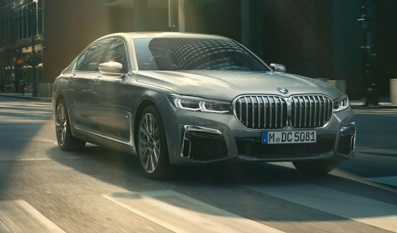 Sau thông tin lắp ráp trong nước, xe BMW nhận ưu đãi lên tới 100 triệu đồng