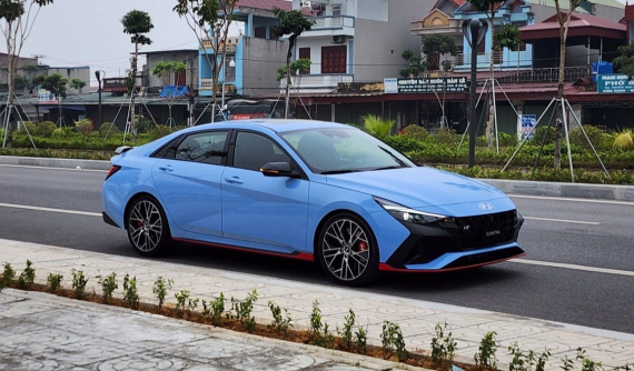 "Xe đua đường phố" Hyundai Elantra N 2023 xuất hiện tại Việt Nam, ngày ra mắt không còn xa