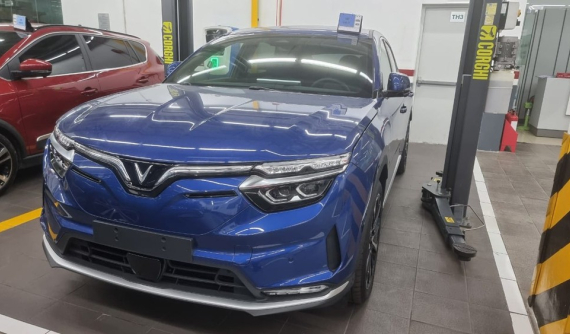 Những điều cần lưu ý khi mua bảo hiểm cho xe ô tô điện