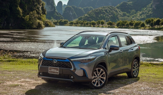 Đi ngược xu hướng, Toyota Corolla Cross tăng giá dịp sát Tết Nguyên đán