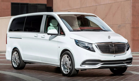 Xe van Mercedes-Benz độ theo phong cách Mercedes-Maybach, bán lại với giá cao ngất ngưởng