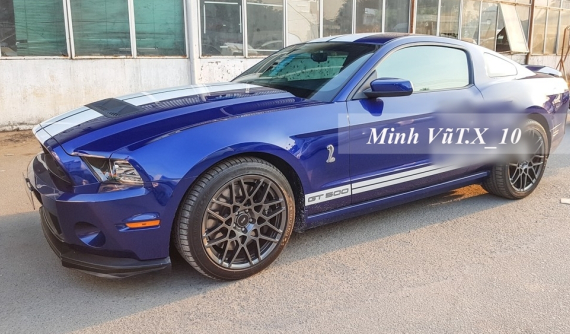Ông Đặng Lê Nguyên Vũ tậu hàng độc Ford Mustang Shelby GT500 2013 sau khi đã sở hữu 1 xe đời mới