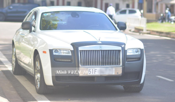 Rolls-Royce Ghost "Panda" không đụng hàng của doanh nhân Việt