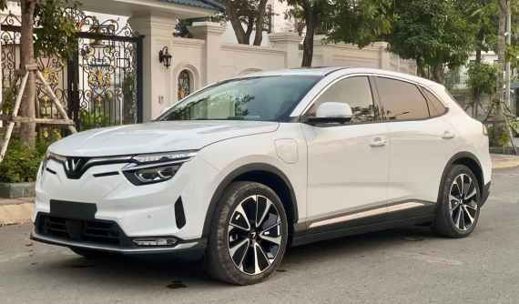 VinFast VF8 bất ngờ được giảm giá chỉ còn 780 triệu đồng ở bản tiêu chuẩn