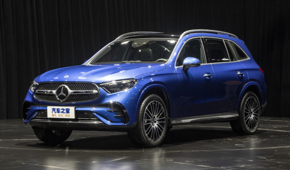 Mercedes-Benz GLC phiên bản trục cơ sở dài với nội thất 7 chỗ ra mắt sát cạnh Việt Nam