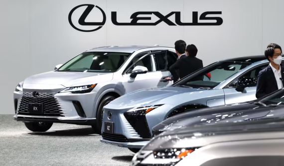 Xe Lexus bị giới hạn số lượng đặt hàng, khách muốn mua còn phải chơi sổ xố