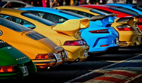 Mãn nhãn với dàn xe Porsche đủ màu sắc tụ họp tại Thái Lan
