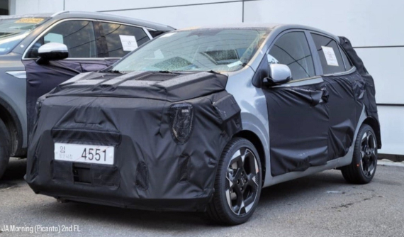 Bắt gặp Kia Morning 2024 trên đường phố với thiết kế như xe điện EV9