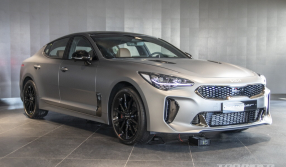 Ngắm hình ảnh "bằng xương, bằng thịt" của Kia Stinger Tribute Edition 2023 - xe thể thao xứ Hàn