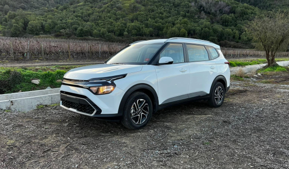 KIA Carens giành giải Xe của năm ở Ấn Độ