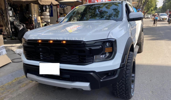 Phong trào độ xe bán tải Ford Ranger đời mới vẫn không hạ nhiệt dù đăng kiểm đang cực khó, đẹp là được, chuyện còn lại tính sau