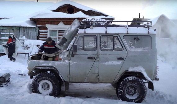 Xem cách người ta khởi động ô tô ở thành phố lạnh giá nhất thế giới