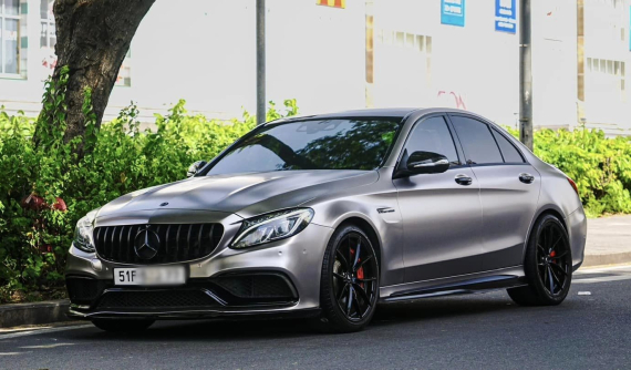 Đánh giá nhanh Mercedes-Benz C63S AMG Edition 1 độc nhất Việt Nam: Sau 8 năm về nước chỉ mất giá chưa đến 1,5 tỷ đồng