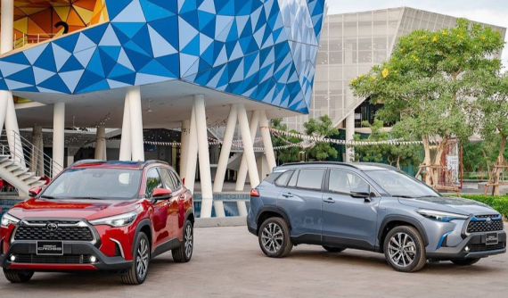 Mua Corolla Cross bản G để tiết kiệm chi phí, cần lắp thêm gì để "sướng" như bản V?