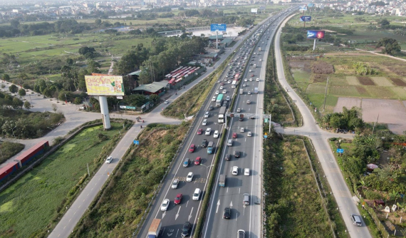 Hà Nội: Cấm xe qua cầu Nhật Tân và dừng xe tại cầu Thanh Trì theo khung giờ để kiểm định chất lượng