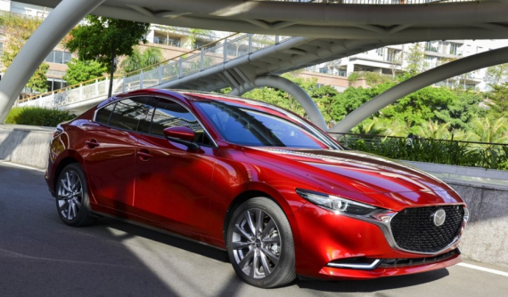 Doanh số xe sedan hạng C tháng 1/2023: Mazda3 vươn lên đầu bảng, Toyota Corolla Altis ngậm ngùi đứng cuối