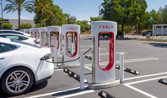 Tesla đã sẵn sàng chia sẻ trạm sạc của mình tại Mỹ - tin vui cho VinFast và các hãng xe điện khác