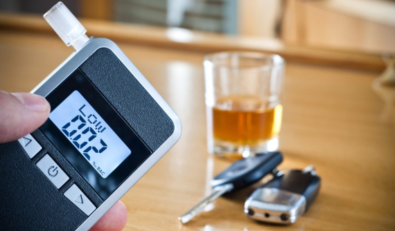 Dạo quanh mức áp dụng xử phạt nồng độ cồn trên thế giới, ít nước dùng số 0 tuyệt đối như Việt Nam