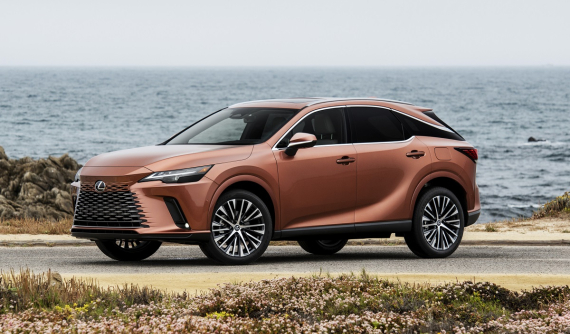 Đi tìm điểm khác biệt về trang bị giữa 4 phiên bản của Lexus RX 2023 mới ra mắt Việt Nam