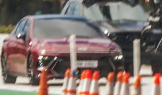 Hyundai Sonata 2024 xuất hiện trên đường phố với thiết kế giống Kona và Accent mới