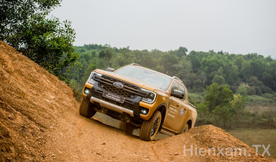 Đi đường xấu yên tâm hơn khi bạn nắm rõ 7 kỹ năng offroad này