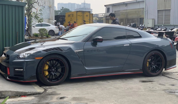 Siêu xe đường phố Nissan GT-R Nismo đầu tiên về nước, siêu đắt, mạnh 600 mã lực, giới hạn 300 xe