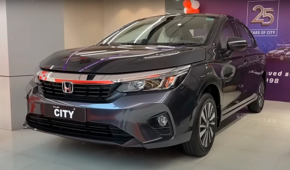 Cận cảnh Honda City 2023 bản V máy xăng: giá rẻ, có Honda Sensing nhưng vẫn dùng phanh tang trống sau