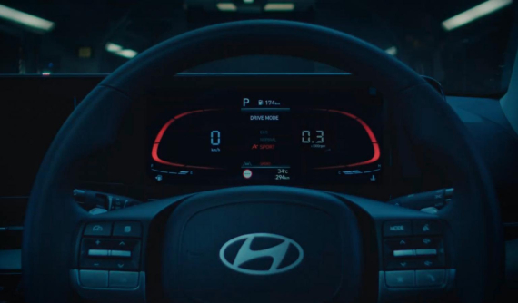 Hyundai Accent 2023 tiếp tục được hãng hé lộ nội thất với màn hình cỡ lớn mới