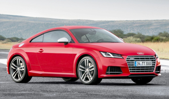 Hơn 500 chiếc ô tô hạng sang Mercedes-Benz và Audi tại Việt Nam bị triệu hồi