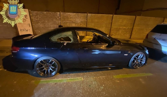 Bố đập phá ô tô BMW để ngăn con trai say rượu lái xe