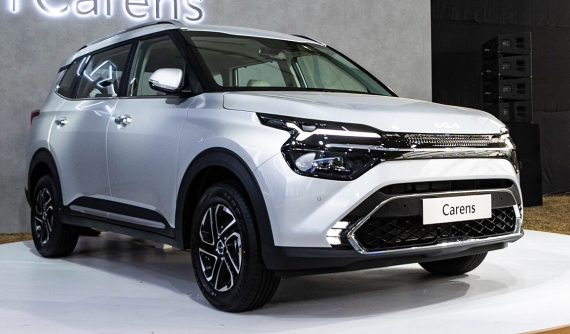Kia Carens 2023 sẽ có thêm phiên bản 5 chỗ giá rẻ mới nhằm cạnh tranh Suzuki Ertiga