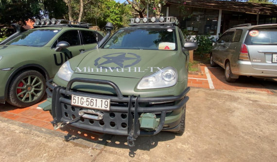 Cayenne Turbo S - chiếc Porsche sang - đắt - mạnh nhưng về tay người này lại thêm sự off-road khác lạ