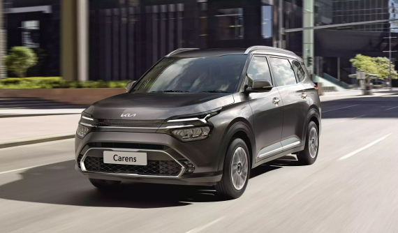 Kia Carens 2023 được bổ sung động cơ mới và thêm trang bị tiêu chuẩn