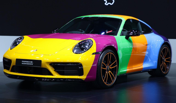 Cận cảnh Porsche 911 Carrera GTS "7 sắc cầu vồng" dành riêng cho Thái Lan, giới hạn 30 chiếc