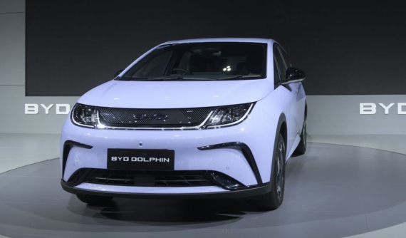 Mẫu ô tô điện giá 550 triệu đồng này có quãng đường di chuyển 410 km, trang bị an toàn ngập tràn