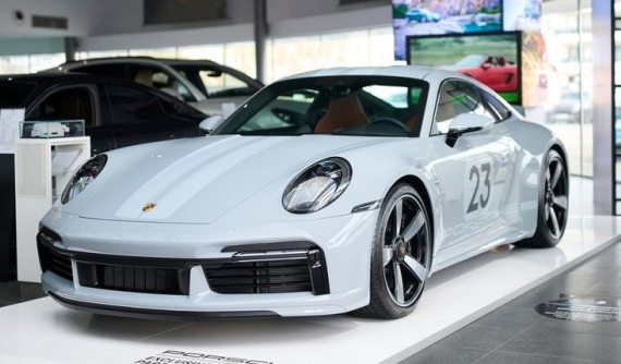 NÓNG: Lộ diện hình ảnh Porsche 911 Sport Classic 2023 đầu tiên về nước, xe của “Qua” Vũ hay Cường “Đô-la” đây?