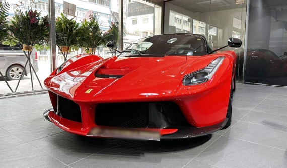 Bộ 3 siêu xe Ferrari triệu đô của các đại gia Hồng Kông tụ họp khiến các đại gia Việt “thèm khát”