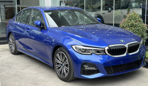 Trước thời điểm phiên bản mới ra mắt, BMW 3-Series được ưu đãi gần 90 triệu đồng