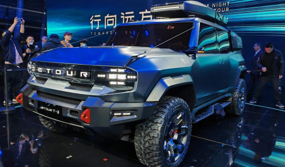 SUV điện Jetour T-3 với công suất 1.300 mã lực trình làng, cửa tự sát giống Rolls-Royce, có cả bản EV và EREV