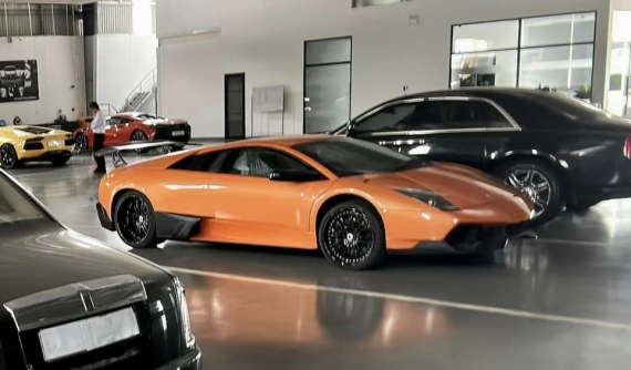 Lamborghini Murcielago độ SV của doanh nhân đang nắm giữ siêu xe thật lộ diện sau 3 năm mất tích