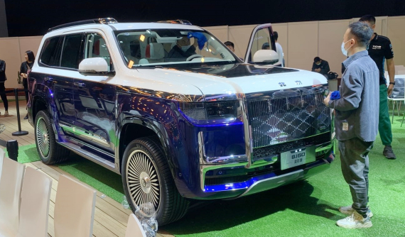 Beijing BJ60 phiên bản Niying ra mắt với thiết kế lột xác, nội thất lấy cảm hứng từ bức tường đỏ của Tử Cấm Thành